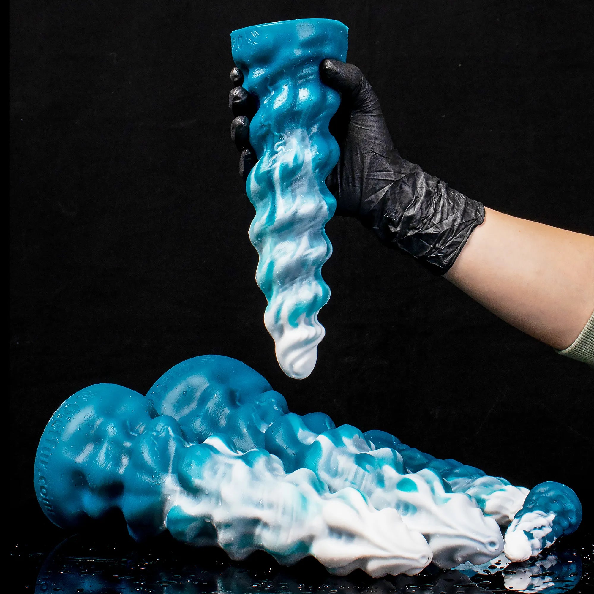 Thick Conqueror Platinum Silicone Dildo - Tapered Design - Oieffur