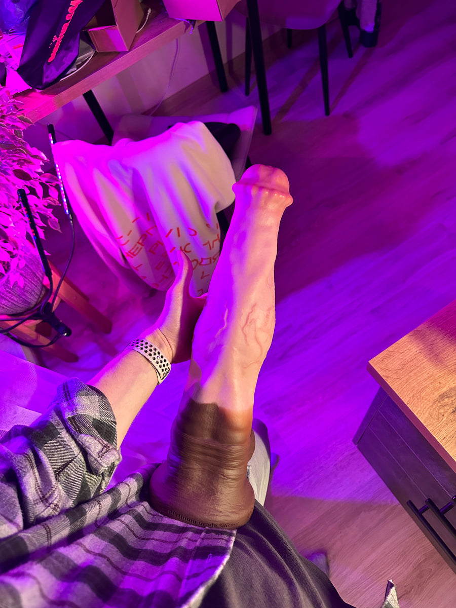Strong Bow Horse Dildo