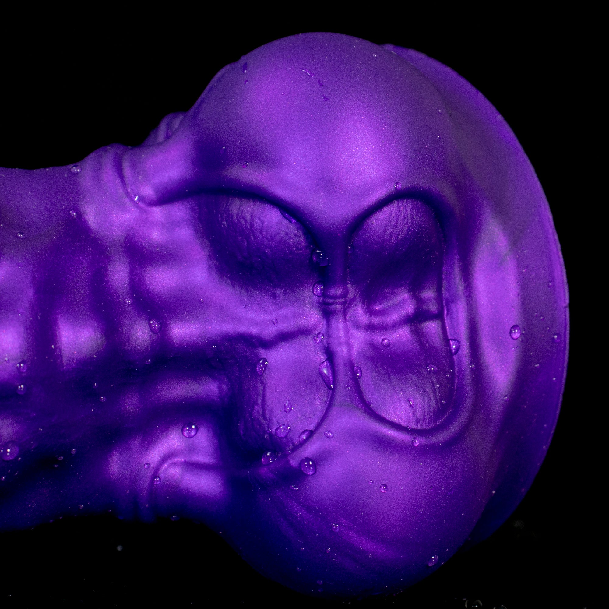 Oieffur Skyline Challenger Platinum silicone squirt dildo from Fantasy Dildos collection, detailed close-up showing smooth silicone surface.