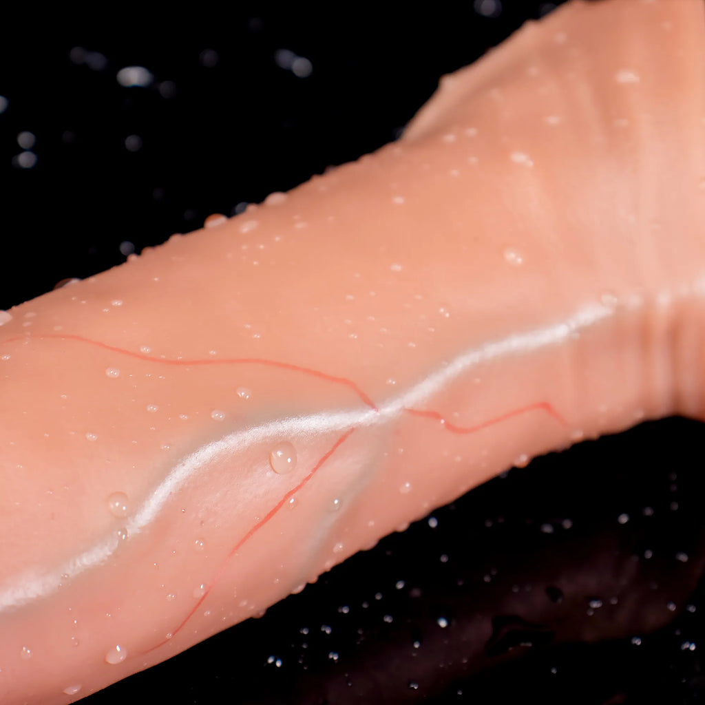 Oieffur Lifelike Sleeve Penis Extender with enhanced length and girth, realistic silicone sheath for natural appearance and fit