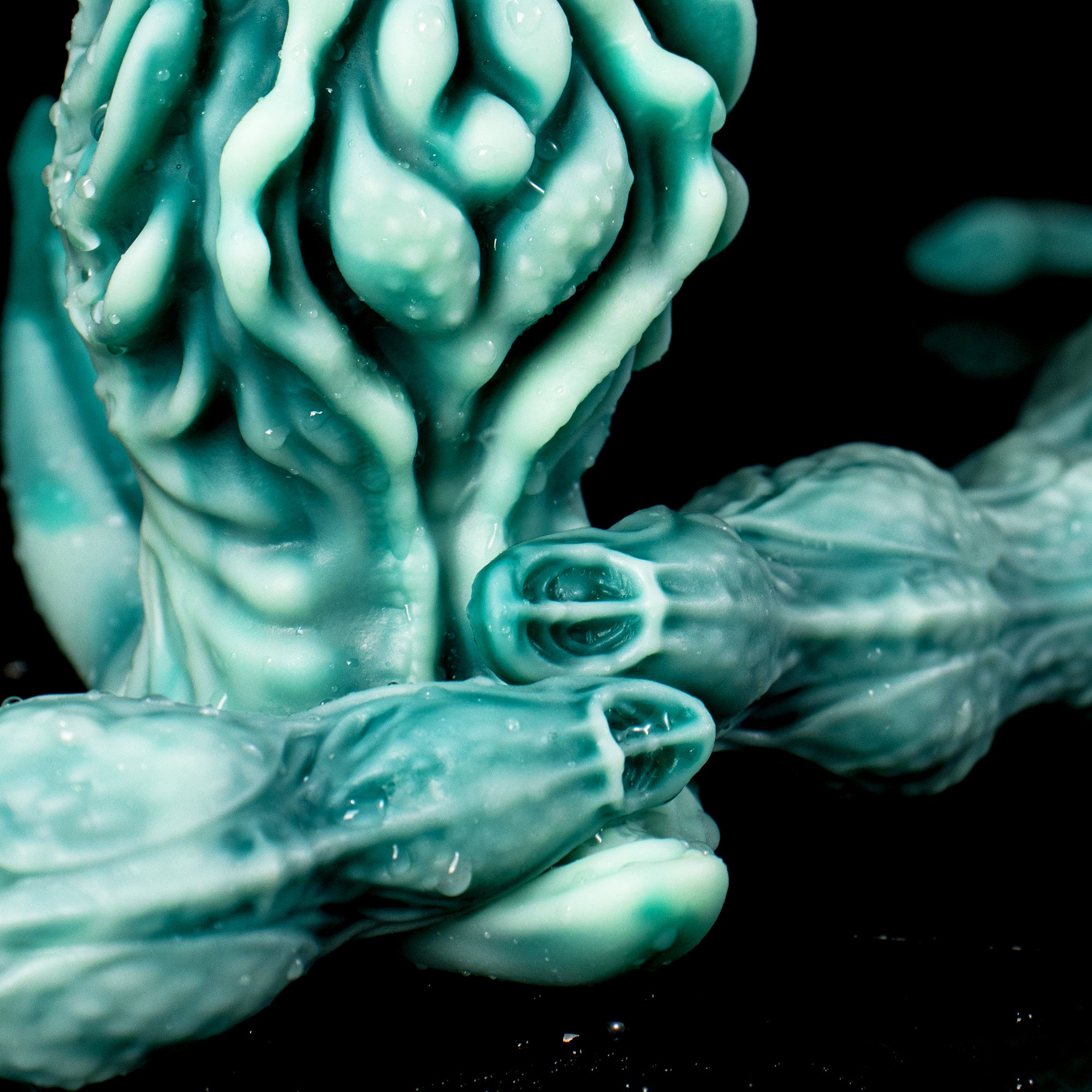 Oieffur Winding Fantasy Dildo with textured beads for pleasure, featuring intricate design and realistic details.