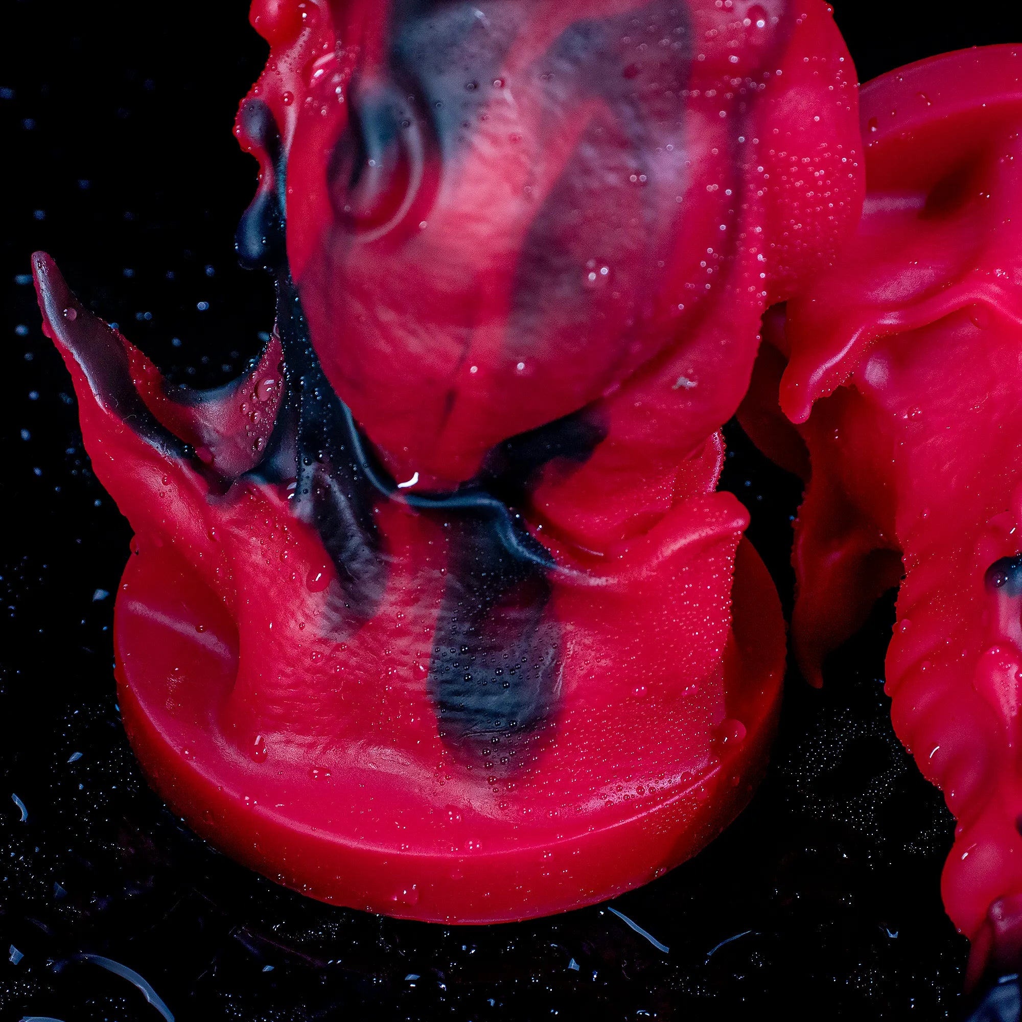 Oieffur Dragon Fantasy Silicone Dildo with scales, tentacles, and suction cup for versatile adult pleasure.