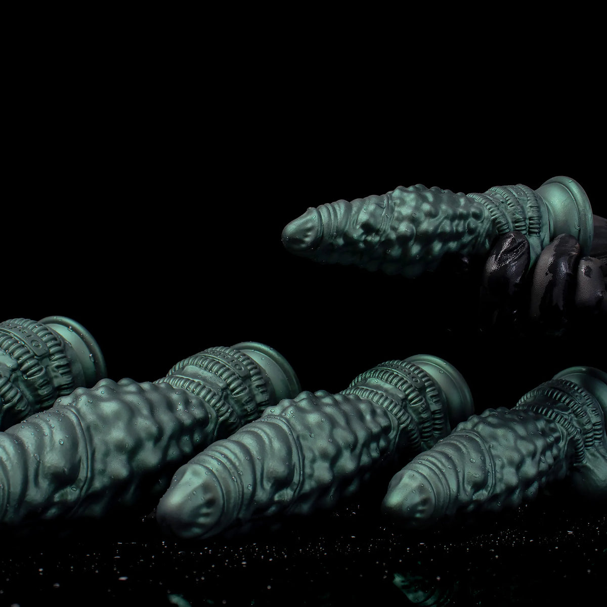 Nexus Node Monster Toy - Alien Texture, Platinum Silicone  Oieffur